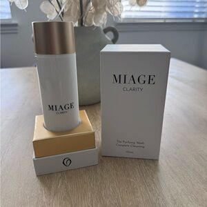 New Miage Luxury Skincare Clarity Purifying Cleansing Face Wash